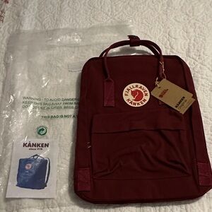 Fjallraven Kånken Backpack - Rich Burgundy